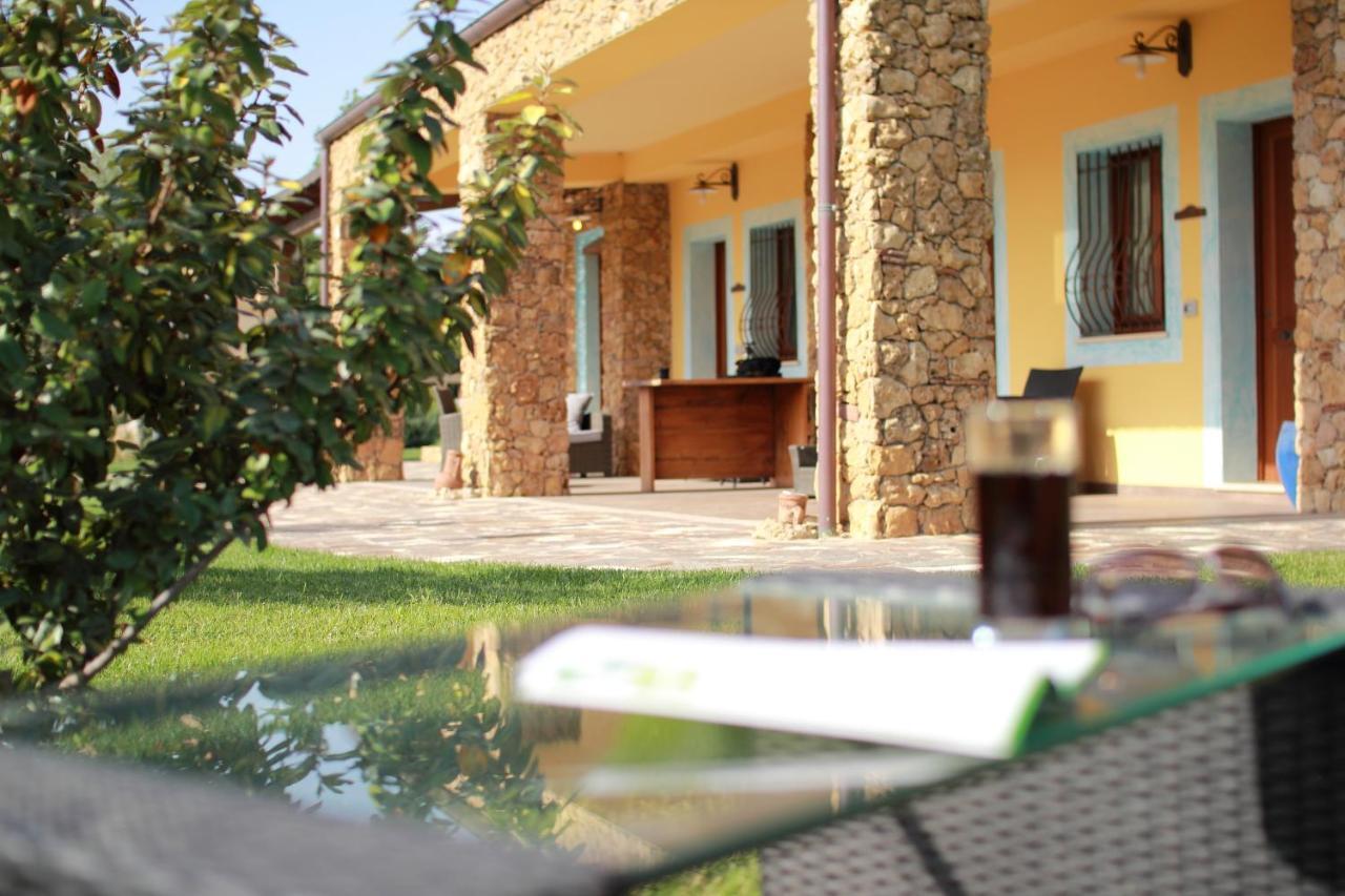 Su Passu Country House Fertilia Buitenkant foto